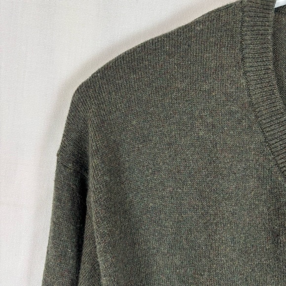 Chaps Green V-Neck Sweater Timeless‎ Knit Cotton/Cashmere Soft and Snuggly | L - Picture 6 of 13